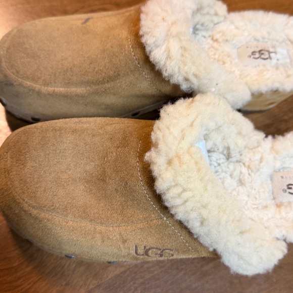 Vintage Ugg Tan Sheepskin Lined Wood Soled Clogs size 7/38 - Picture 15 of 16